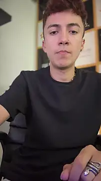 Snapshot of Mike_Benelli chatting on October 2, 2025, 10:13 pm Mike Benelli online show from October 2, 2025, 10:13 pm