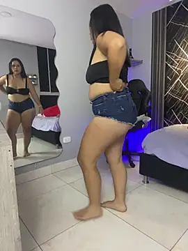 Snapshot of zafina_09 chatting on May 11, 2026, 8:17 pm zafina 09 online show from May 11, 2026, 8:17 pm
