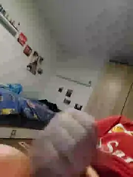 Snapshot of geilerd122 chatting on September 23, 2025, 9:22 pm geilerd122 online show from September 23, 2025, 9:22 pm