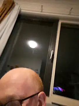 Snapshot of geilerd122 chatting on February 10, 2026, 5:56 pm geilerd122 online show from February 10, 2026, 5:56 pm