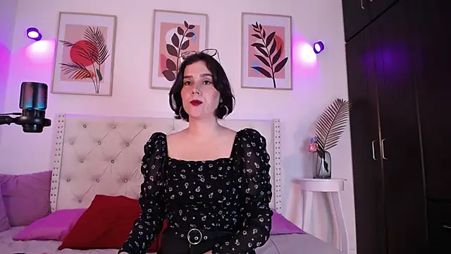 Snapshot of barbyehot chatting on October 27, 2025, 8:43 pm barbyehot online show from October 27, 2025, 8:43 pm