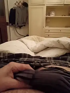 Snapshot of Empi19cm chatting on March 31, 2026, 11:07 pm Empi19cm online show from March 31, 2026, 11:07 pm