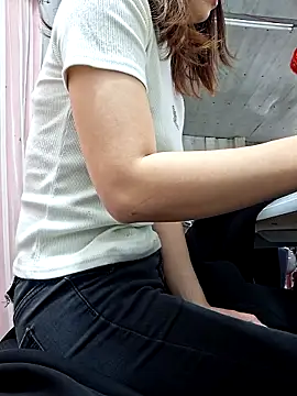 Snapshot of irina_hana chatting on March 6, 2026, 12:38 am irina hana online show from March 6, 2026, 12:38 am