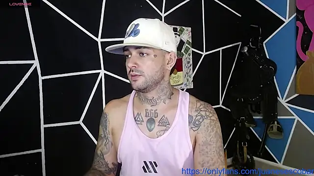 nicolastorres99 online show from October 22, 2025, 2:33 am