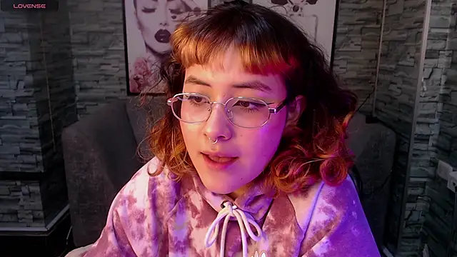 Shizuko b online show from October 7, 2025, 3:07 am