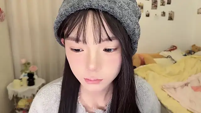 Momo-xx online show from January 6, 2026, 12:36 am