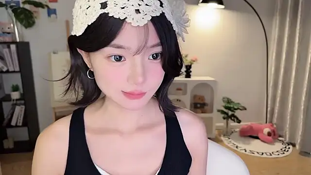 Momo-xx online show from September 26, 2025, 11:55 pm