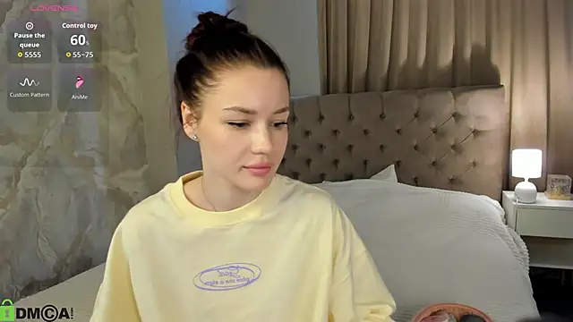 Snapshot of Aria_Mila chatting on May 31, 2026, 3:12 am Aria Mila online show from May 31, 2026, 3:12 am