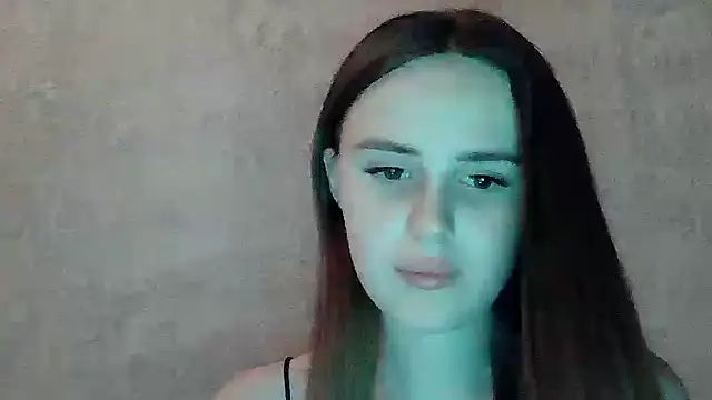 Snapshot of SweetLoraa chatting on July 19, 2026, 7:54 pm SweetLoraa online show from July 19, 2026, 7:54 pm