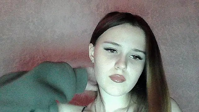 SweetLoraa online show from November 8, 2025, 1:47 pm