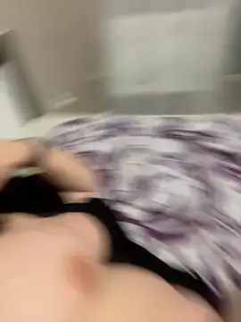 SunnyLeila2101 online show from November 16, 2025, 7:40 pm