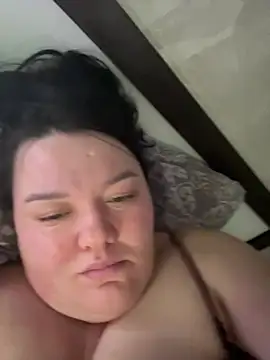 Snapshot of SunnyLeila2101 chatting on February 24, 2026, 3:07 am SunnyLeila2101 online show from February 24, 2026, 3:07 am