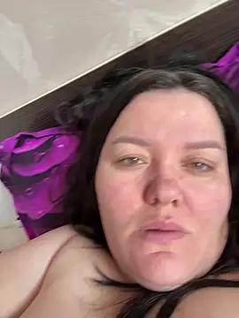 SunnyLeila2101 online show from March 16, 2026, 6:39 am