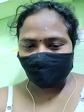 Snapshot of Tamilreethu chatting on October 2, 2025, 6:33 pm Tamilreethu online show from October 2, 2025, 6:33 pm