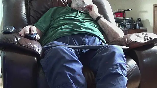 janzer13 online show from March 27, 2026, 2:40 pm