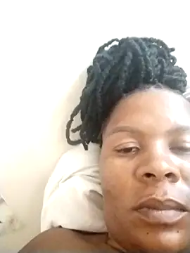 Snapshot of _bev chatting on February 24, 2026, 11:22 am bev online show from February 24, 2026, 11:22 am