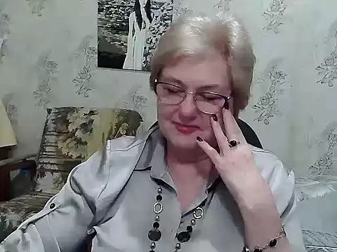 Renata62011 online show from May 27, 2026, 6:37 pm