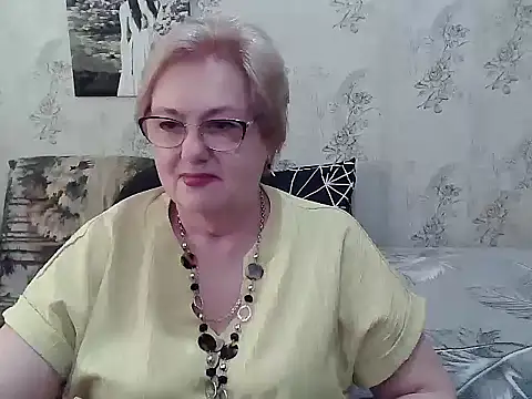 Renata62011 online show from May 19, 2026, 12:23 pm