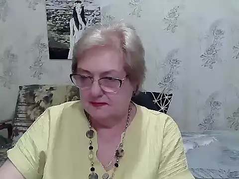 Renata62011 online show from May 22, 2026, 5:00 pm