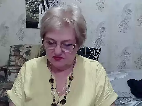 Renata62011 online show from May 24, 2026, 5:35 pm