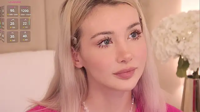 Nesolla online show from October 20, 2025, 7:14 pm