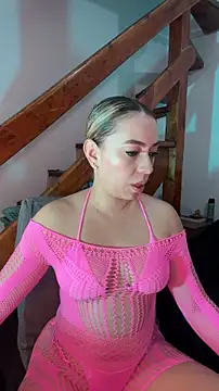 Snapshot of Moon_Blake chatting on March 14, 2026, 2:39 am Moon Blake online show from March 14, 2026, 2:39 am