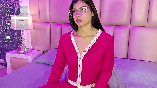 Snapshot of Lola_Pierce chatting on January 9, 2026, 4:19 am Lola Pierce online show from January 9, 2026, 4:19 am