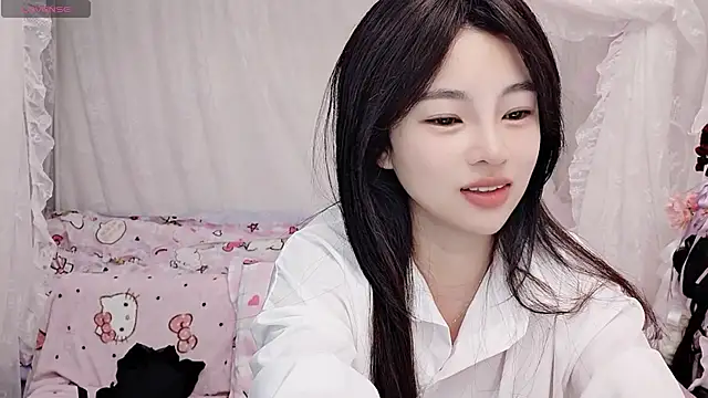 Snapshot of 9aunatiis chatting on April 4, 2026, 2:12 pm 9aunatiis online show from April 4, 2026, 2:12 pm