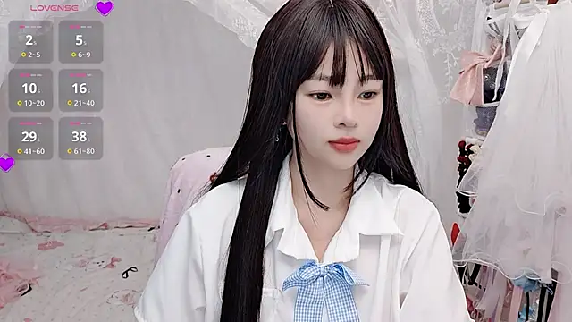 Snapshot of 9aunatiis chatting on February 18, 2026, 9:22 pm 9aunatiis online show from February 18, 2026, 9:22 pm