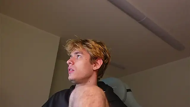 Logan Fraser online show from November 8, 2025, 2:53 pm