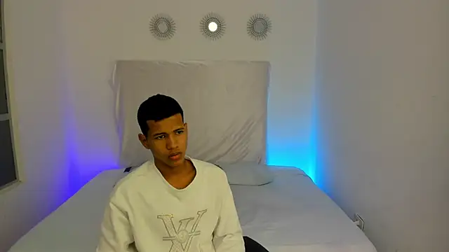 KingStark  online show from September 29, 2025, 11:38 am