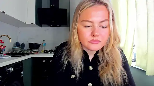 Snapshot of SunshineEmma chatting on October 6, 2025, 1:01 pm SunshineEmma online show from October 6, 2025, 1:01 pm