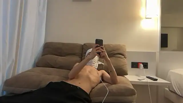 holydirt luxeno1 online show from March 23, 2026, 2:28 pm