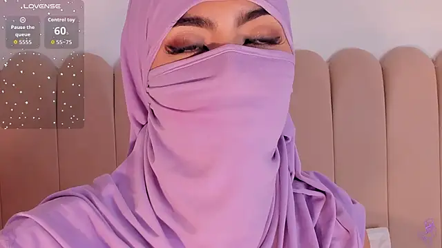 Jasmin hamdan online show from December 19, 2025, 8:55 pm