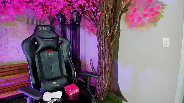 Snapshot of VenusBlazer chatting on November 30, 2025, 11:22 am VenusBlazer online show from November 30, 2025, 11:22 am