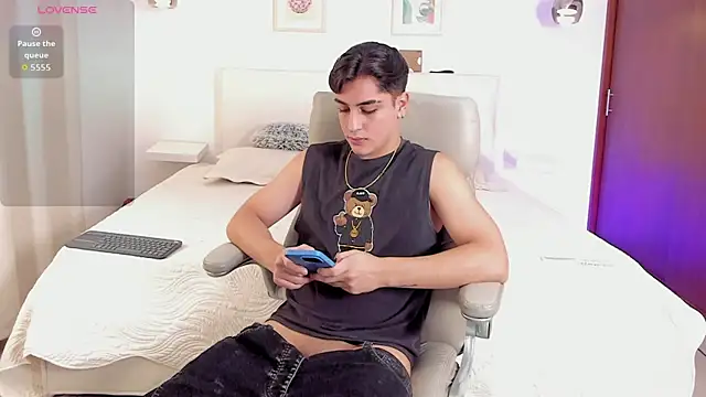 Snapshot of Thiago_winteer chatting on October 20, 2025, 4:58 am Thiago winteer online show from October 20, 2025, 4:58 am