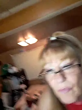 Snapshot of spicyG-maw chatting on February 12, 2026, 3:28 am spicyG-maw online show from February 12, 2026, 3:28 am