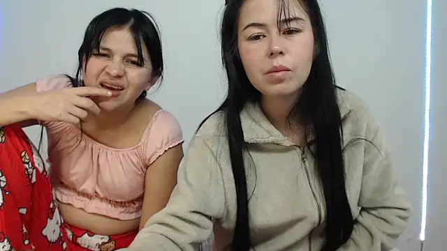 Snapshot of Sofii_Kissx69 chatting on September 9, 2025, 5:39 am Sofii Kissx69 online show from September 9, 2025, 5:39 am