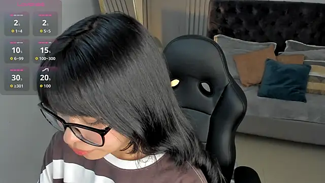 kur purp online show from October 4, 2025, 9:38 pm