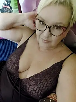 Snapshot of ForgeMeNot51 chatting on November 1, 2025, 5:57 am ForgeMeNot51 online show from November 1, 2025, 5:57 am