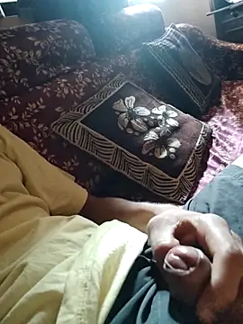 Snapshot of yung_cplz chatting on March 1, 2026, 5:29 am yung cplz online show from March 1, 2026, 5:29 am