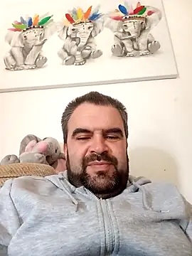 HairypapaK online show from April 22, 2026, 12:12 pm