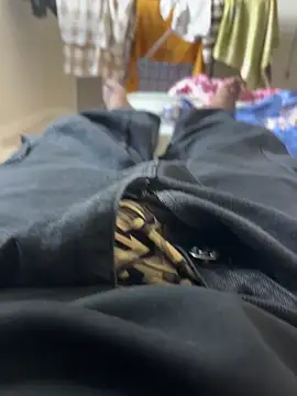 bigbulllaksh online show from September 9, 2025, 6:34 am