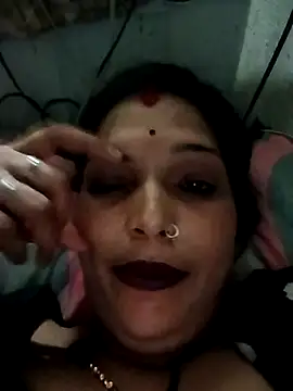 Snapshot of Gyavatixx chatting on September 22, 2025, 6:14 pm Gyavatixx online show from September 22, 2025, 6:14 pm