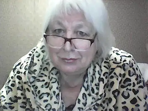 Snapshot of Alexia64231 chatting on September 12, 2025, 3:39 am Alexia64231 online show from September 12, 2025, 3:39 am