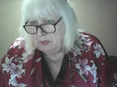 Snapshot of Alexia64231 chatting on April 14, 2026, 3:06 pm Alexia64231 online show from April 14, 2026, 3:06 pm