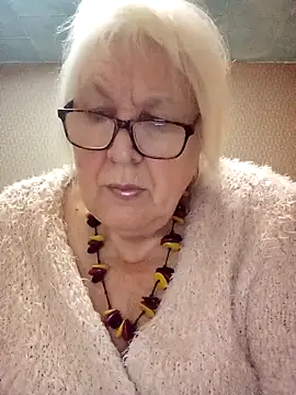 Alexia64231 online show from October 27, 2025, 7:26 pm