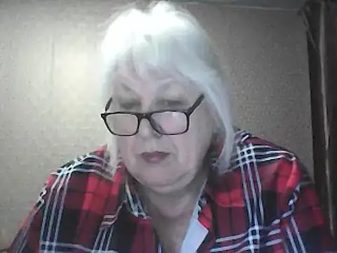 Snapshot of Alexia64231 chatting on April 14, 2026, 3:00 am Alexia64231 online show from April 14, 2026, 3:00 am