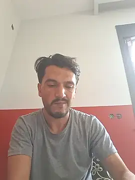 bisexsualman online show from June 16, 2026, 8:14 am