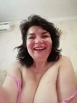 Snapshot of LedyNika chatting on June 27, 2026, 8:53 am LedyNika online show from June 27, 2026, 8:53 am